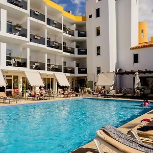 Do Cerro Hotel